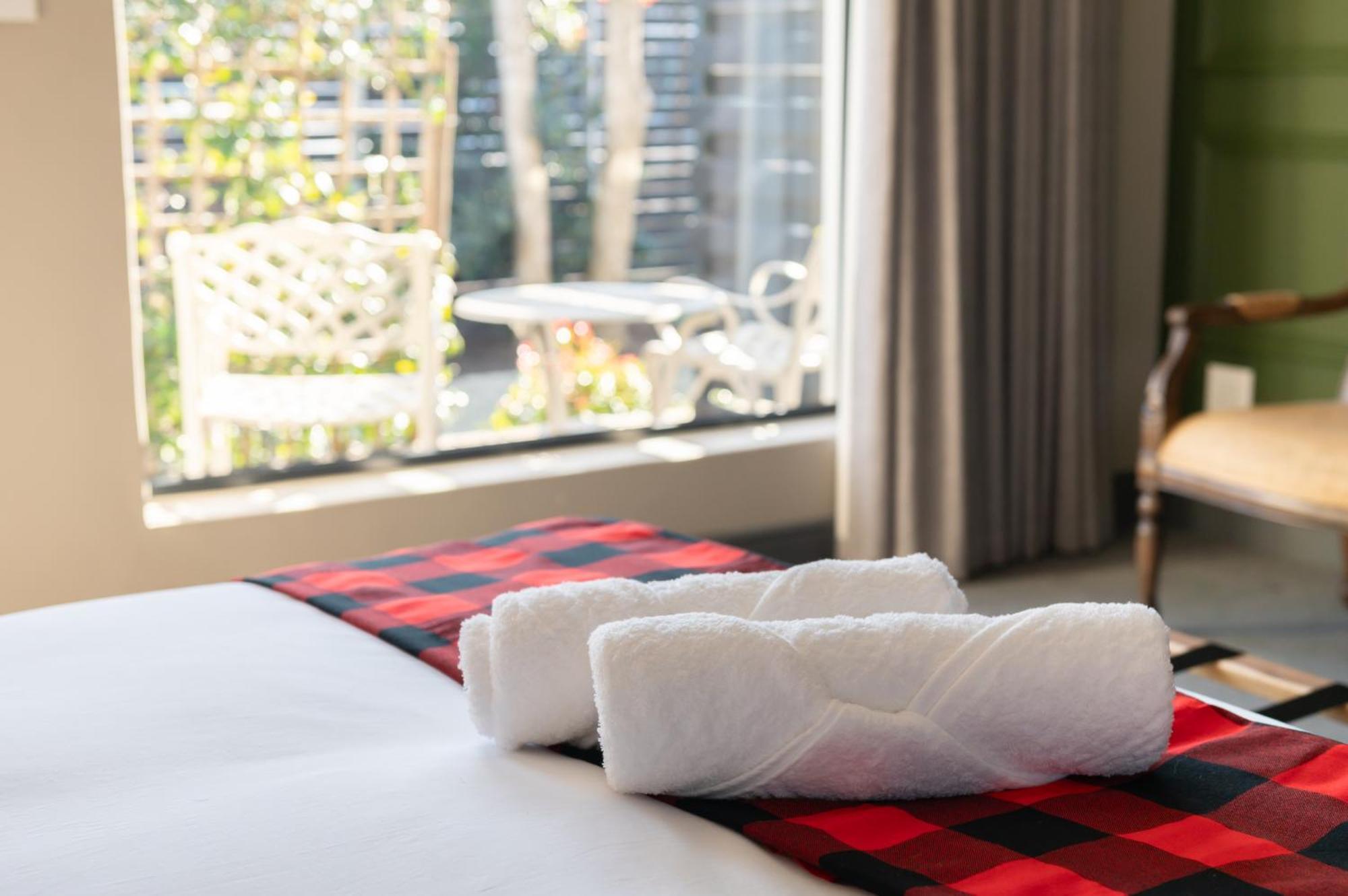 Blix Inn Guesthouse 斯泰伦博斯 外观 照片